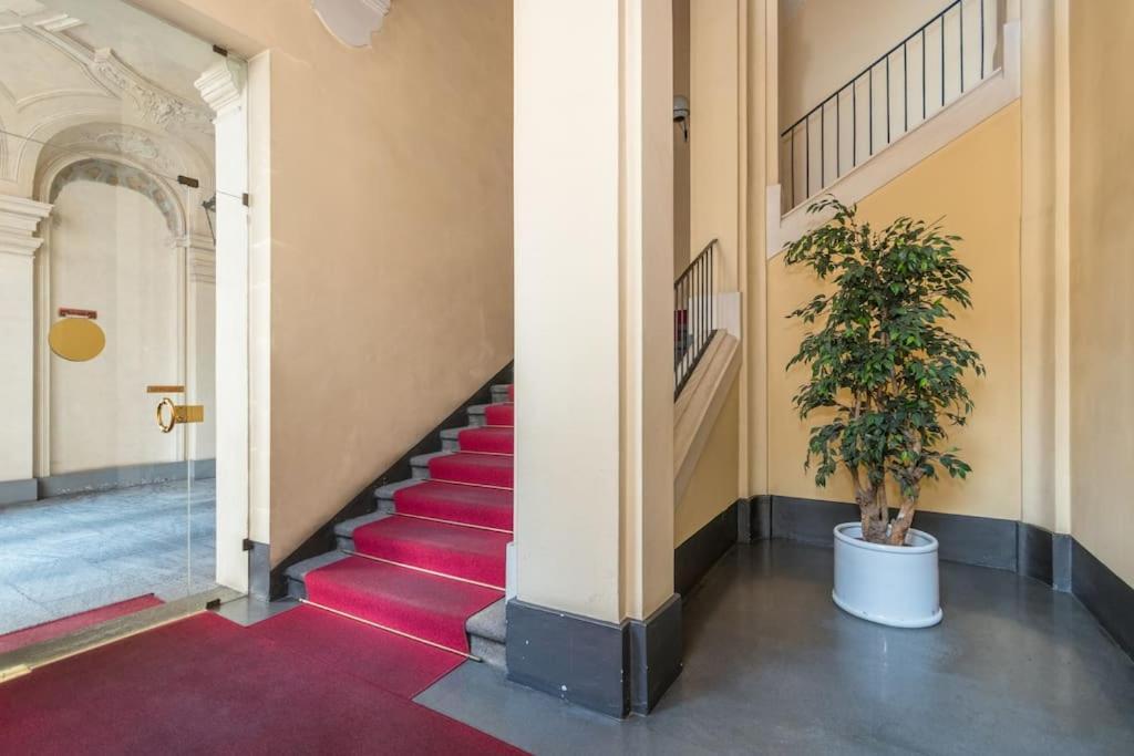 Loft Luxury - Piazza Castello Porta Susa Турин Экстерьер фото